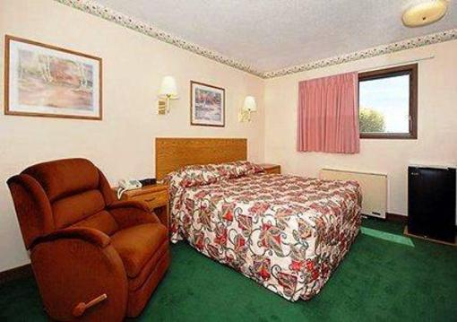 фото отеля Econo Lodge Mitchell