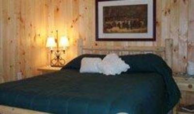 фото отеля Hideaway Waterfront Cottages