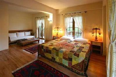 фото отеля Efe Hotel Gocek
