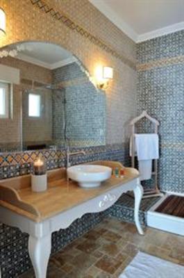 фото отеля Kemal Bey Range & Hotel Urla