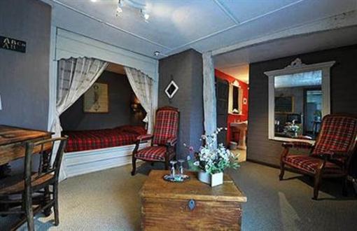 фото отеля Le Relais du Crouly