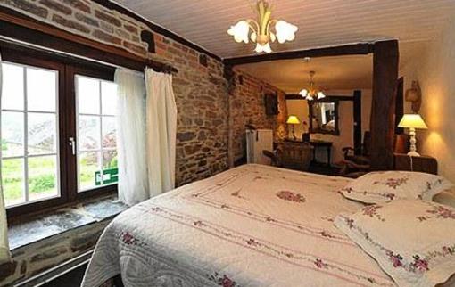 фото отеля Le Relais du Crouly