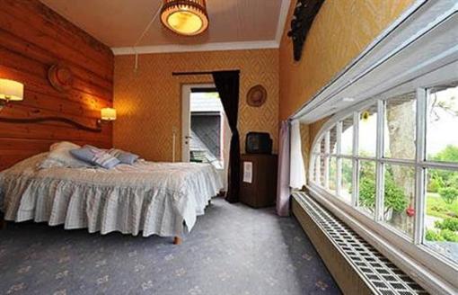 фото отеля Le Relais du Crouly