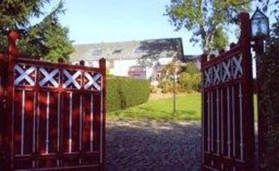 фото отеля Le Relais du Crouly