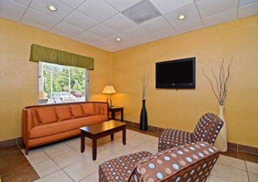 фото отеля Comfort Suites Forsyth