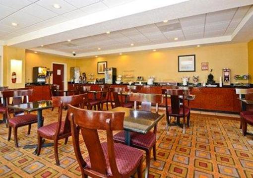 фото отеля Comfort Suites Forsyth