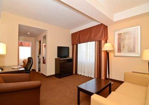 фото отеля Comfort Suites Forsyth