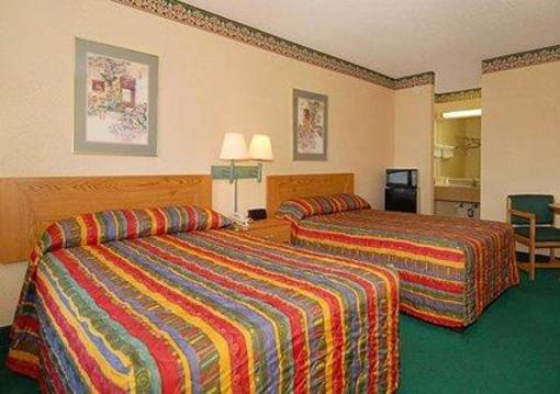 фото отеля Econo Lodge Little Creek