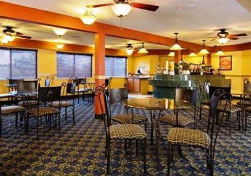 фото отеля Econo Lodge Inn & Suites Clinton (Oklahoma)