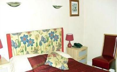 фото отеля The Croppers Arms Residential Inn