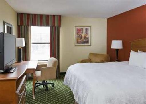 фото отеля Hampton Inn Akron Fairlawn