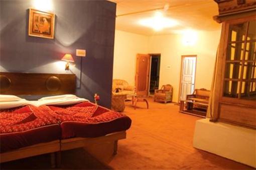 фото отеля Hotel Spic-N-Span