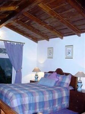 фото отеля WelcomHeritage Taradale Cottage