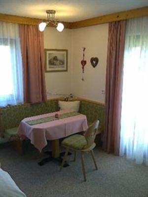 фото отеля Apartmenthaus Bader Leutasch