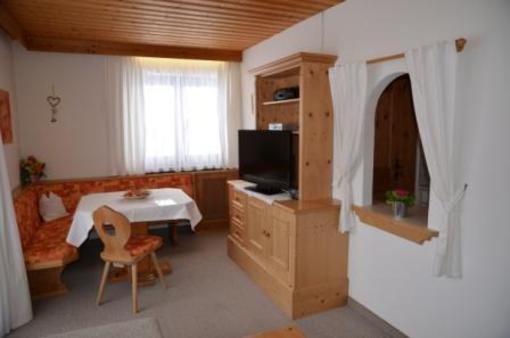 фото отеля Apartmenthaus Bader Leutasch