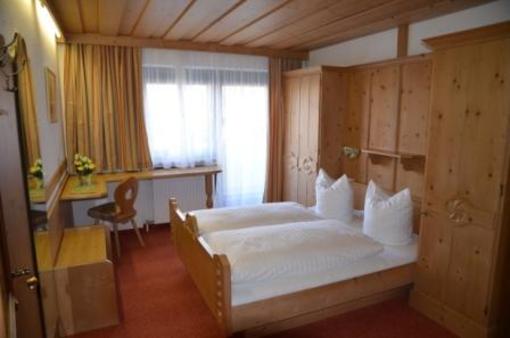 фото отеля Apartmenthaus Bader Leutasch