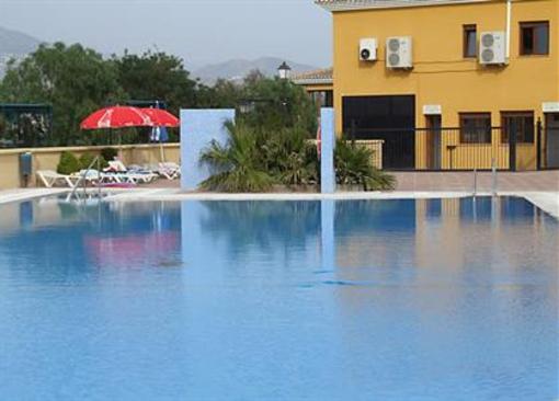 фото отеля Camping Presa de la Viñuela Bungalows