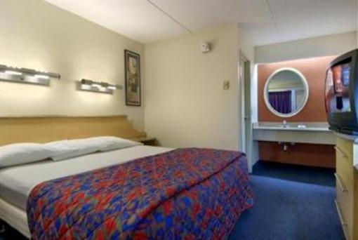 фото отеля Red Roof Inn Jacksonville - Orange Park