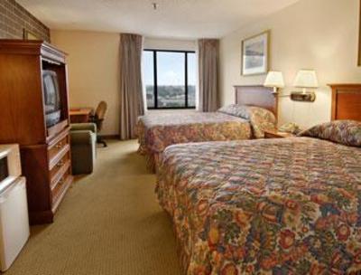 фото отеля Ramada Hotel Waterloo (Iowa)