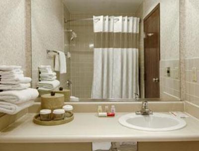 фото отеля Ramada Hotel Waterloo (Iowa)