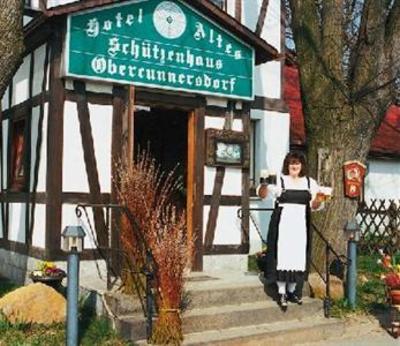 фото отеля Hotel Gasthof Altes Schutzenhaus Obercunnersdorf