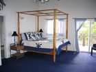 фото отеля Blue Tile Beach House