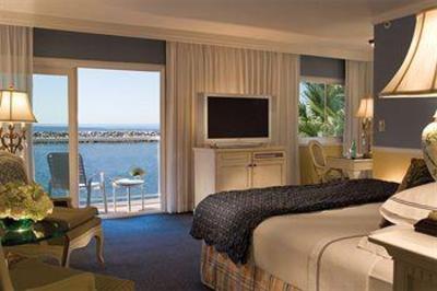 фото отеля Portofino Hotel and Yacht Club
