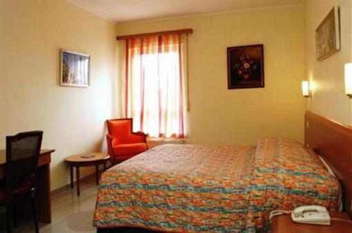 фото отеля Hotel Gulliver Bascharage
