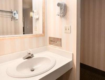 фото отеля Howard Johnson Normal Bloomington