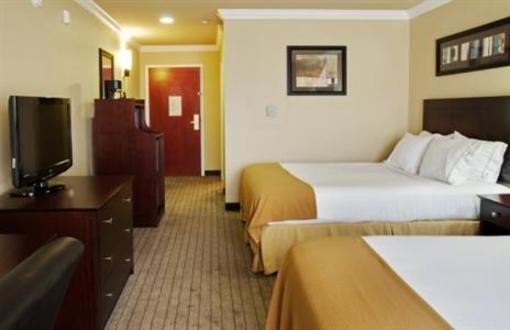 фото отеля Holiday Inn Express Hotel & Suites Natchitoches