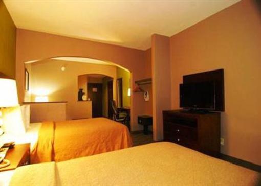 фото отеля Quality Inn & Suites Sulphur