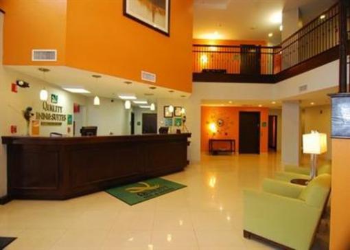 фото отеля Quality Inn & Suites Sulphur