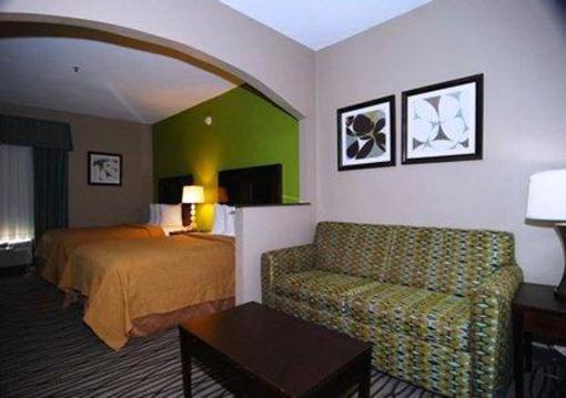 фото отеля Quality Inn & Suites Sulphur