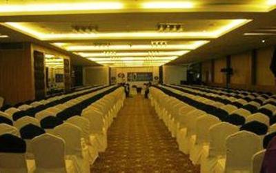 фото отеля Clarks Inn Suites - Delhi NCR