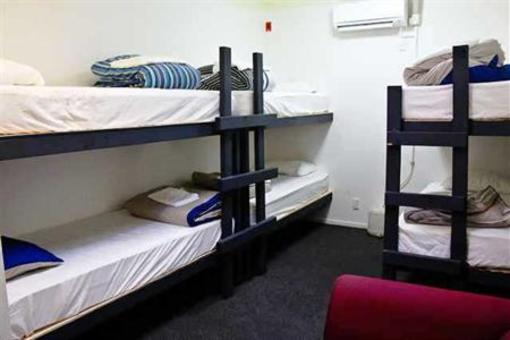 фото отеля Eagles Nest Backpackers