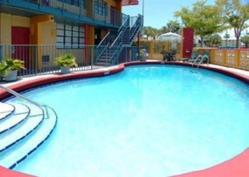 фото отеля Econo Lodge Inn And Suites Fort Lauderdale