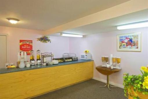 фото отеля Econo Lodge Inn & Suites Saint John (Canada)