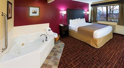 фото отеля AmericInn Lodge & Suites Madison South