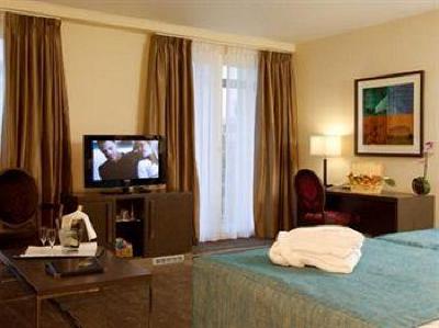 фото отеля Thon Hotel Bristol Stephanie