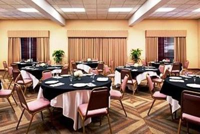 фото отеля Four Points by Sheraton Oklahoma City Airport