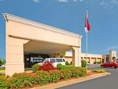 фото отеля Clarion Hotel Greensboro Airport