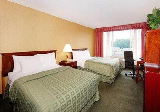 фото отеля Clarion Hotel Greensboro Airport