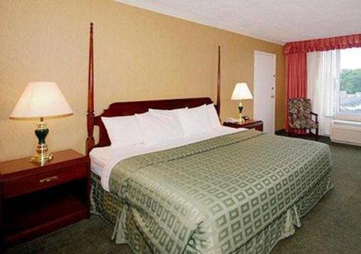 фото отеля Clarion Hotel Greensboro Airport