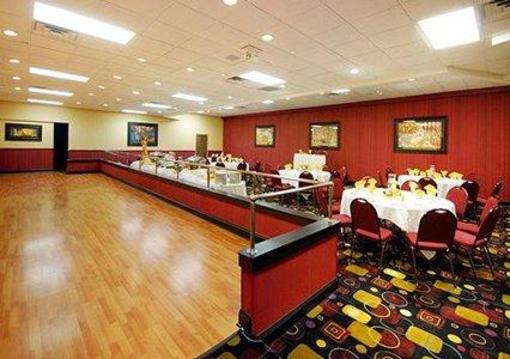 фото отеля Clarion Hotel Greensboro Airport