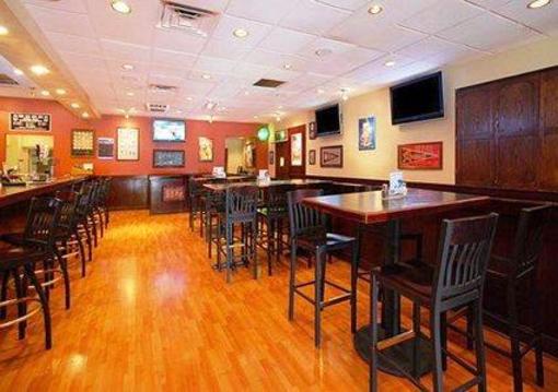 фото отеля Clarion Hotel Greensboro Airport