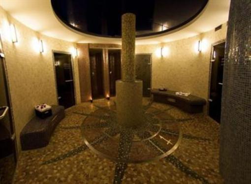 фото отеля Welness Hotel Windsor Spindleruv Mlyn