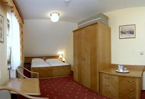 фото отеля Welness Hotel Windsor Spindleruv Mlyn