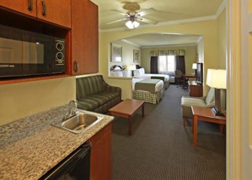 фото отеля Holiday Inn Express Hotel & Suites Greenville (Texas)