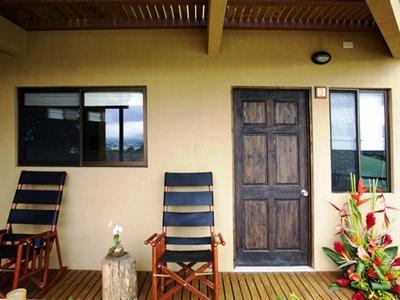 фото отеля Boutique Hotel Out Of Bounds Escazu