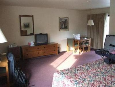 фото отеля Americas Best Value Inn Mariposa